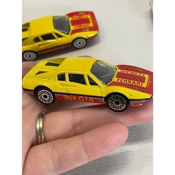 Matchbox Vintage Lot Ferrari 308 GTR and 1979 Chevrolet Corvette - Picture 4 of 9